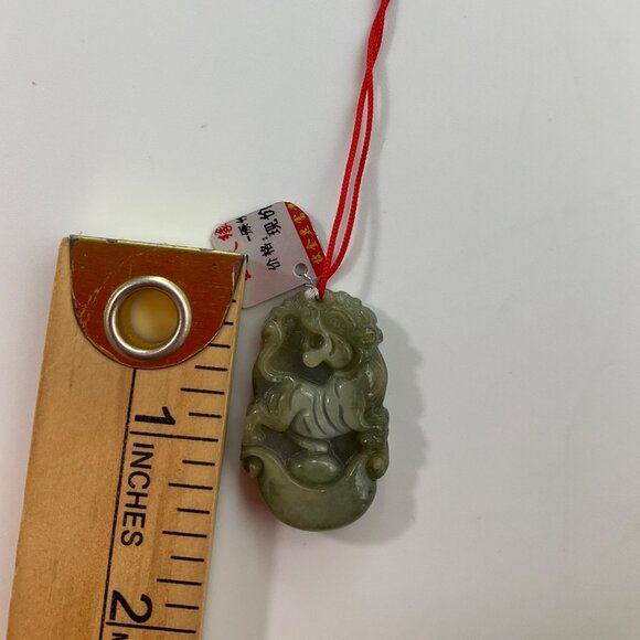 New with tags Chinese Artisan jadeite Jade Carved Dragon Pendant Necklace Green - Picture 9 of 11